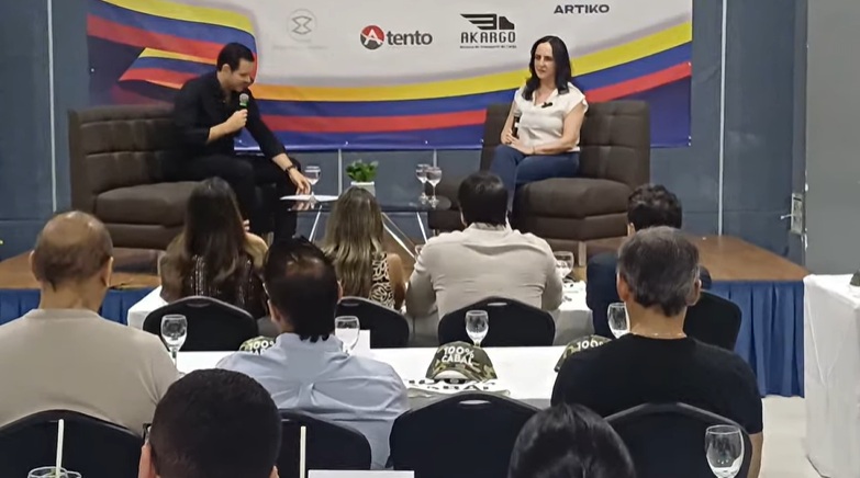“Que Maduro no duerma”: María Fernanda Cabal celebra presión de EE.UU. sobre el presidente venezolano 1 2 10