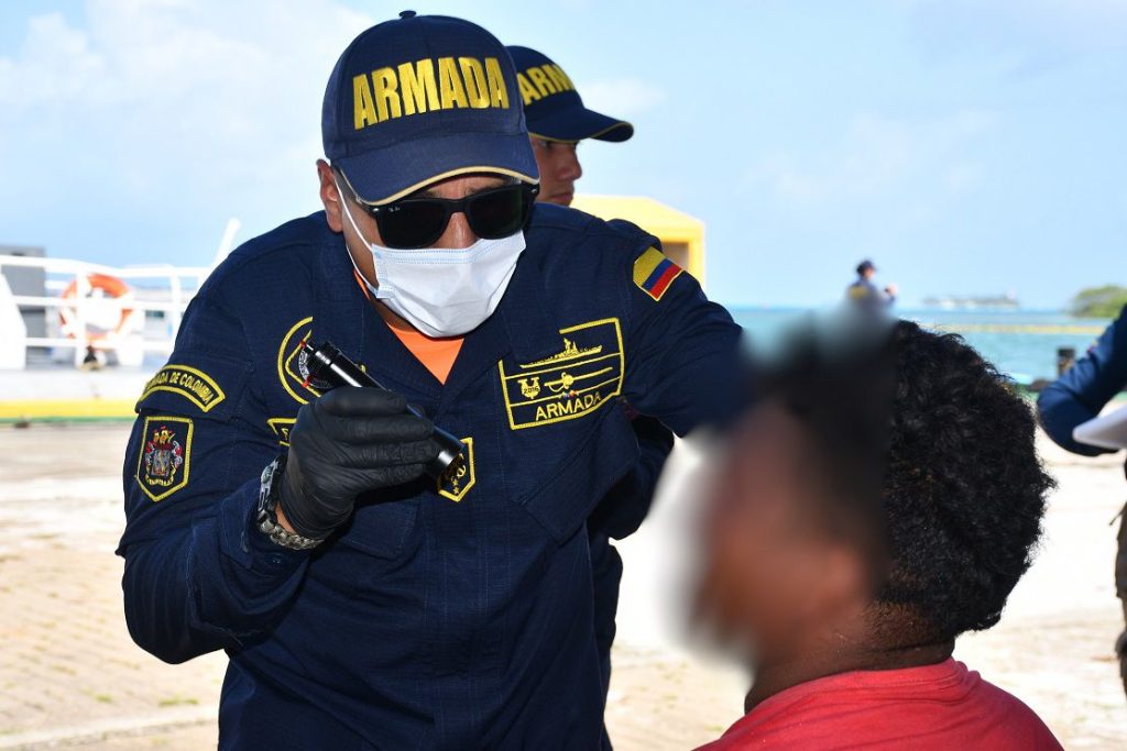 Armada de Colombia frustra pesca ilegal en aguas del Archipiélago de San Andrés: incautan langostas y capturan a cinco nicaragüenses 5 527191434 1186566320153419 7785258429779094317 n