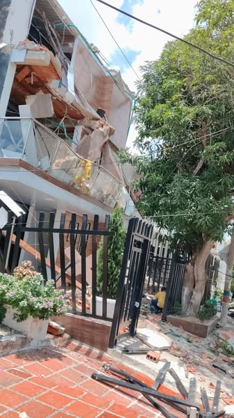Tragedia en Barranquilla: una persona muerta tras desplome de vivienda en San Felipe 1 539469009 1101336278731298 3890399919123189493 n
