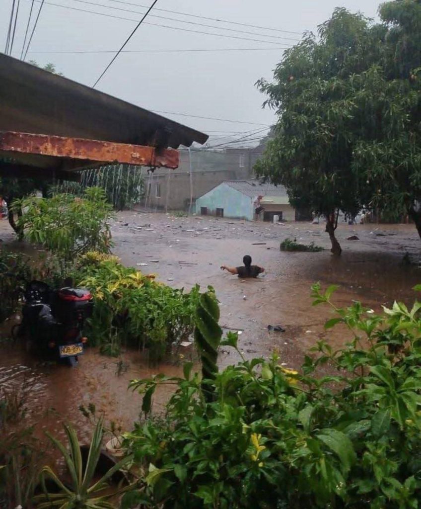 Santa Marta y sus 500 años con el agua al cuello: más de 60 barrios inundados y la ciudad en alerta naranja 10 976b001b b091 4872 9e61 960cf3326f17