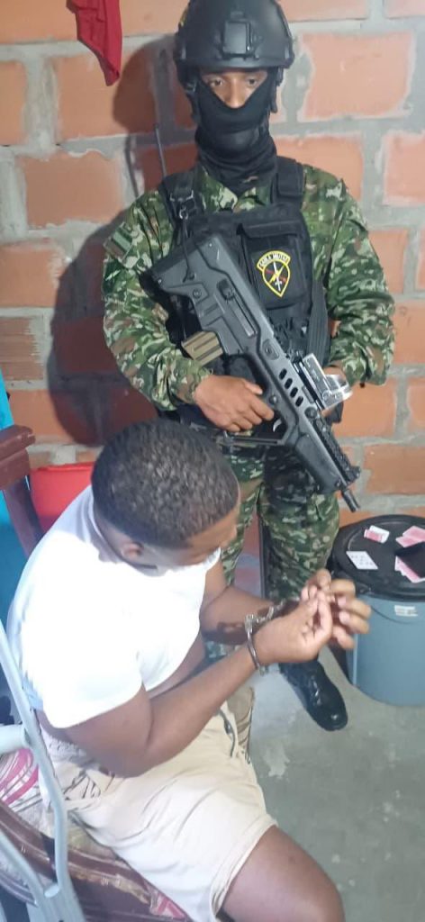 Cae en Cali alias ‘El Mocho’, cabecilla de las disidencias Jaime Martínez y posible autor intelectual de atentado 1 Gy tvXaWwAAgLHv