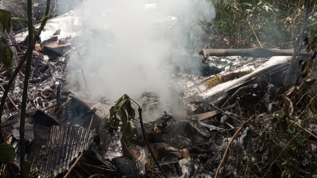 Avión ambulancia se accidenta en Vaupés: cuatro personas fallecieron 2 GzJKrMeWwAAGlsk