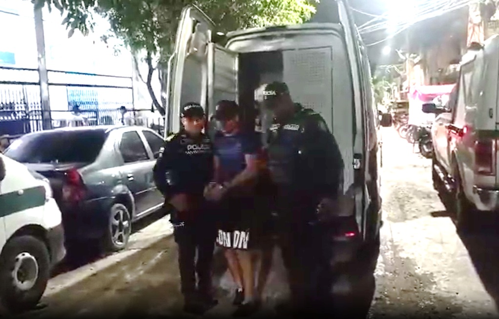 Capturan a hombre en el barrio 7 de Abril por porte ilegal de arma de fuego 1 Homicidio 2 1 1024x453 15