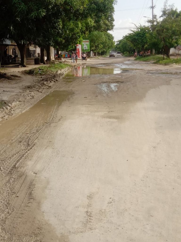 Vía hacia Pivijay en Fundación se convierte en un “muladar” e incomunica a la comunidad 1 da0f8e91 f415 4042 a905 69dbce6f5d3e