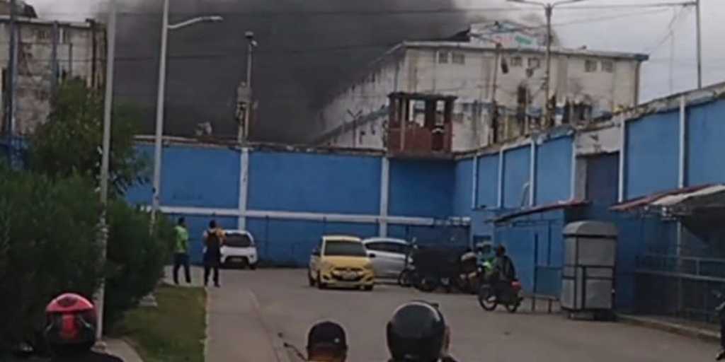 Controlado motín e incendio en la cárcel El Bosque de Barranquilla 1 download 4