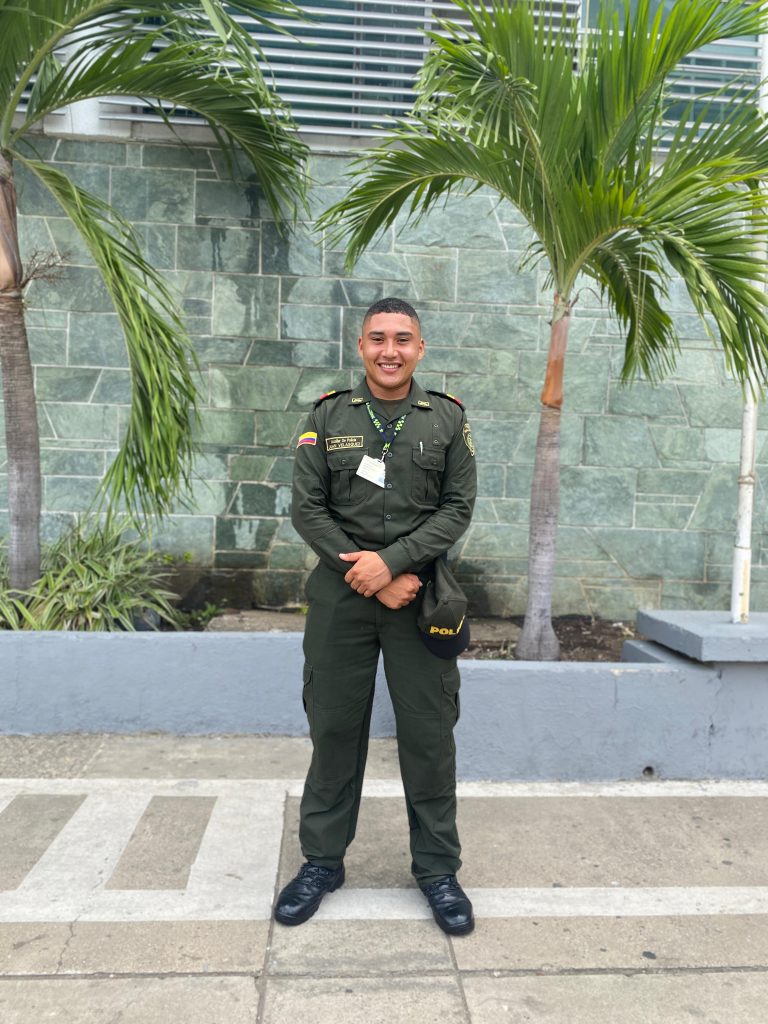 De las calles de El Carmen al sueño de servir: La historia de un joven policía en formación 4 f4d130db e503 42de bfd2 b10fdbb2d2ff
