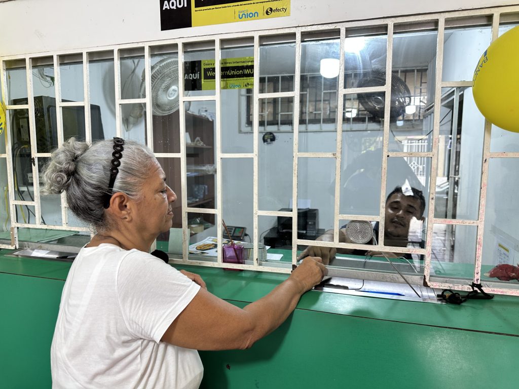 Alcaldía de Barranquilla adelanta pago de subsidio distrital para adultos mayores: más de 5.000 beneficiarios recibirán apoyo económico 1 subsidio 1 scaled 1