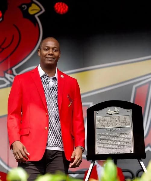 Édgar Rentería entra al Salón de la Fama de los Cardenales de San Luis: un colombiano inmortal en las Grandes Ligas 2 545125497 1230611902413608 3813175038855675080 n