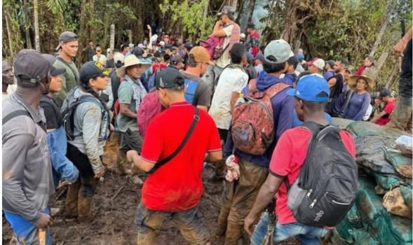 Tensión en el Cauca: 72 militares retenidos por civiles en asonada impulsada por disidencias de las Farc 2 545144512 1231073345700797 4069826502350743049 n