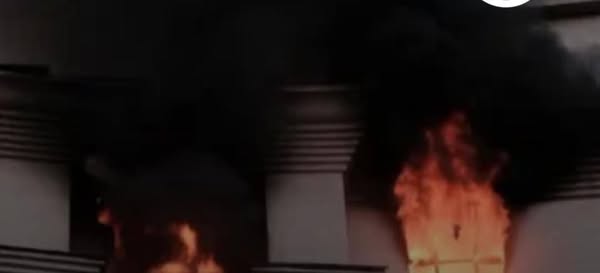 Impacto directo al corazón del poder: Rusia ataca por primera vez el edificio del Gabinete en Kyiv 1 545409724 1230615019079963 4543216818658918182 n