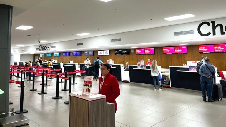 Multimillonaria ‘avionada’ en el Cortissoz: ¿dónde está la plata? ¿responderán quienes comandaron ese "viaje"? 8 AEROPUERTO ERNESTO CORTISSOZ5 768x432 1
