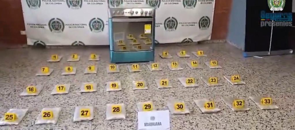 De la cocina... al calabozo: cae mujer que escondía 21 kilos de marihuana en una estufa rumbo a San Andrés 1 Droga en una estufa 0