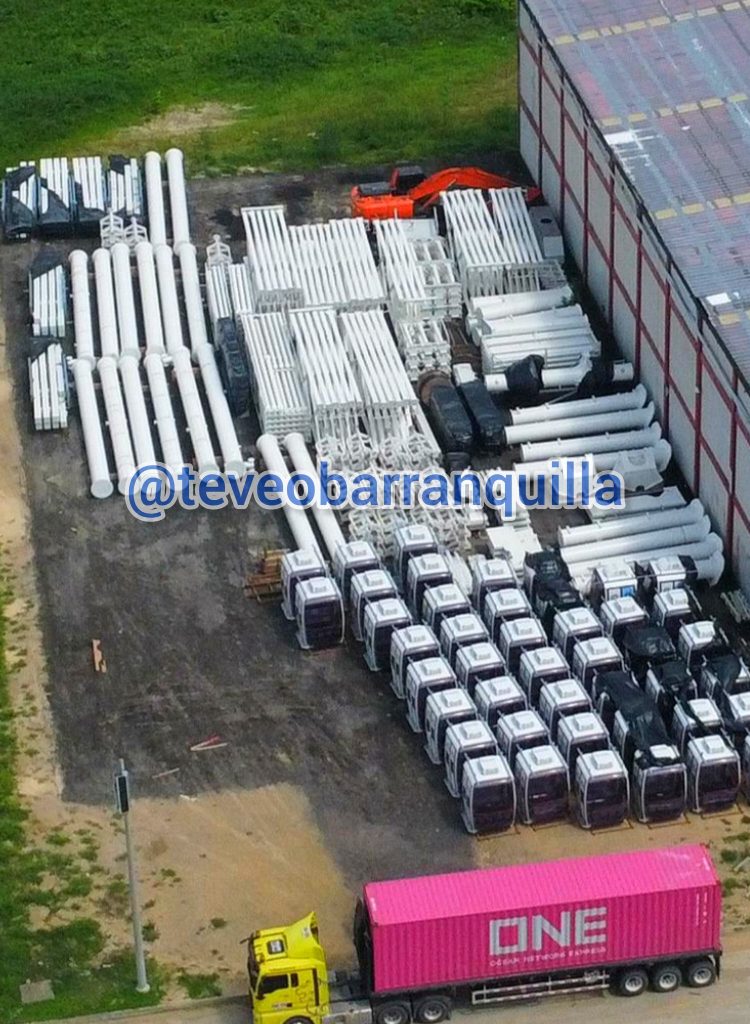 ¡Barranquilla se prepara para recibir su nueva joya turística! Llegaron las estructuras de la Noria del Gran Malecón 6 GzEkTprW8AAhrx5