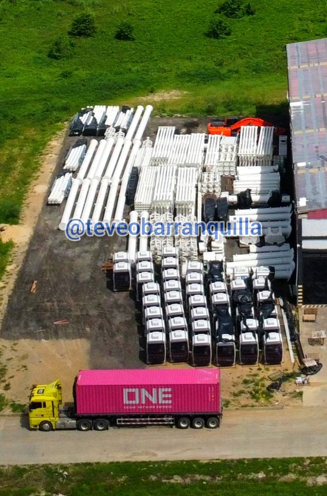 ¡Barranquilla se prepara para recibir su nueva joya turística! Llegaron las estructuras de la Noria del Gran Malecón 5 GzEkTprWQAAKMDm