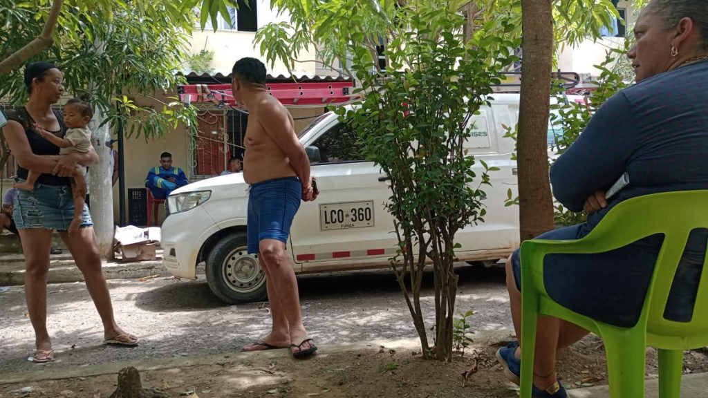 Comunidad en Suan, Atlántico retiene vehículo de Air-e por mal servicio eléctrico 1 b1fba714 442f 468c 9d31 46bec416220c