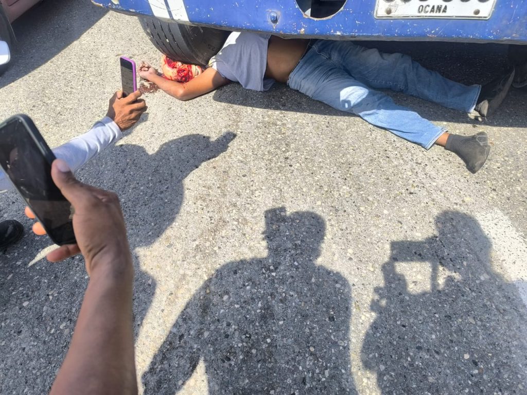 b726a717 f7ed 4698 af62 b4afcc9149dd