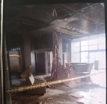 ¡Alarma en el norte de Barranquilla! Se desploma cielo raso del Hotel Movich Buró 51 y afloran más denuncias 1 image 5