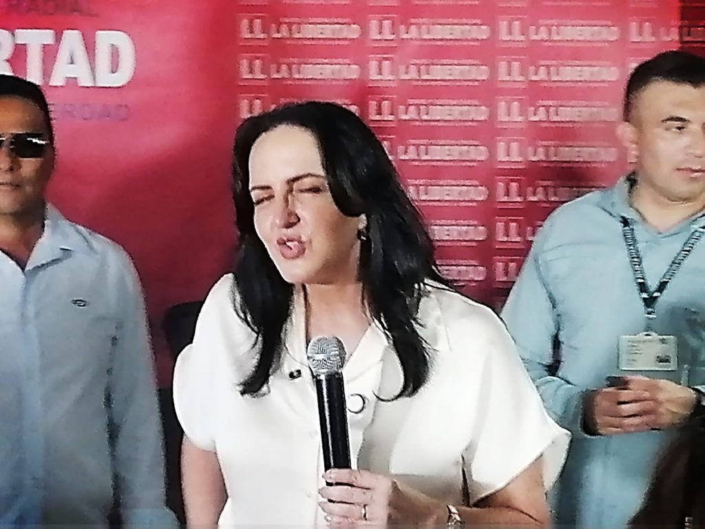 María Fernanda Cabal propone “revolución tecnológica” para periodistas comunitarios: “No más mendicidad, más libertad y herramientas” 3 03560628 2a9d 430b afd1 4064c858873f 2