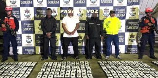 Armada incautó cerca de 3 toneladas de cocaína en una lancha rápida en el Pacífico