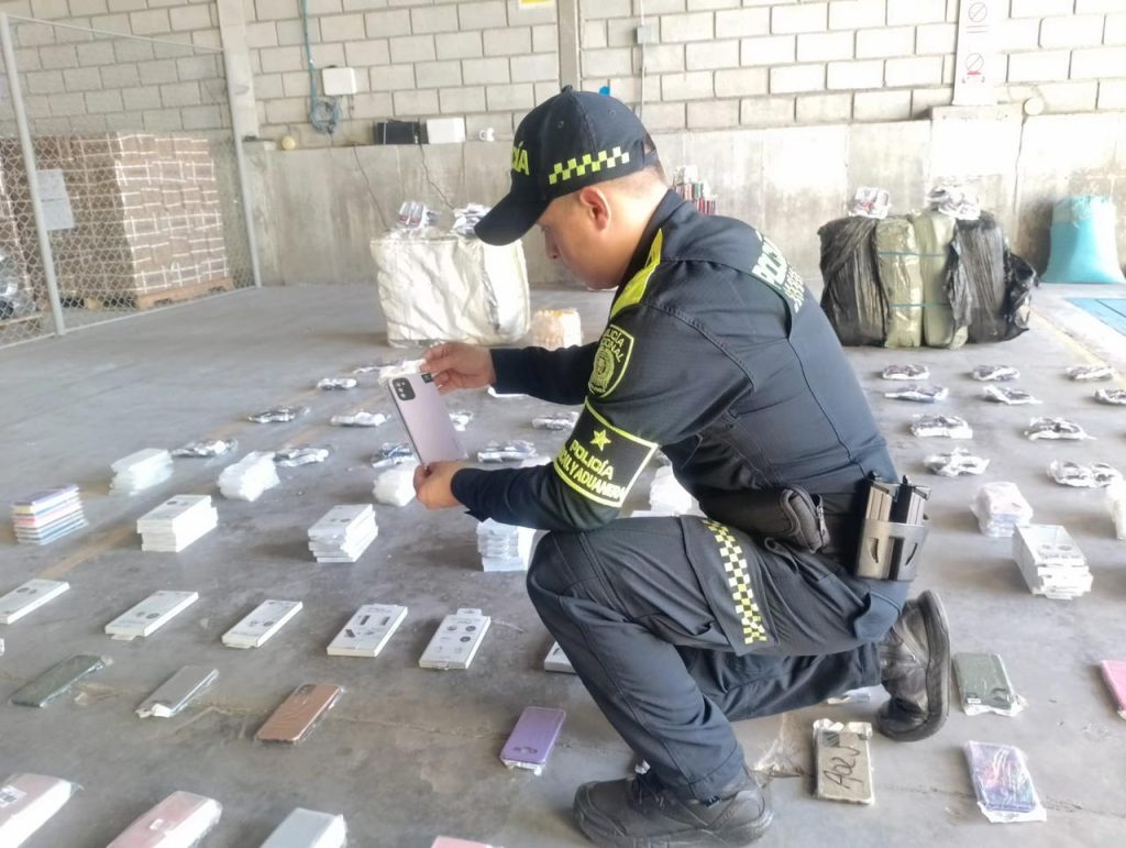 Controles aduaneros frenan millonaria venta de mercancía ilegal en Santa Marta 2 1f086354 3789 4fbe b8a8 1673dc7d5cb2