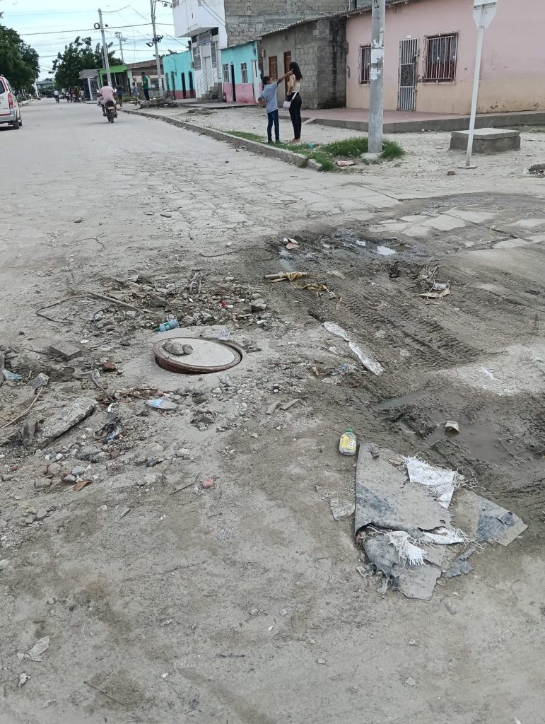 Nuevos hundimientos en la calle 25 con carrera 6 del barrio Carreño en Ciénaga preocupan a la comunidad 2 571411538 1269688805174725 1389185982198566447 n