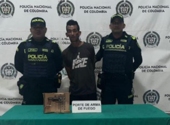 Capturado en flagrancia con un arma de fuego artesanal en el Centro Histórico de Barranquilla 1 573613058 1405269341600115 7783985170590007652 n