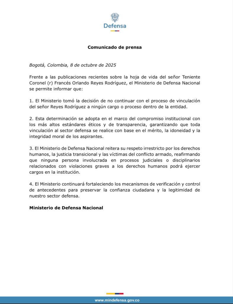 Ministerio de Defensa explica retiro de la hoja de vida del teniente coronel (r) Francés Orlando Reyes Rodríguez 1 G2ys3t1WYAAZOkO 1