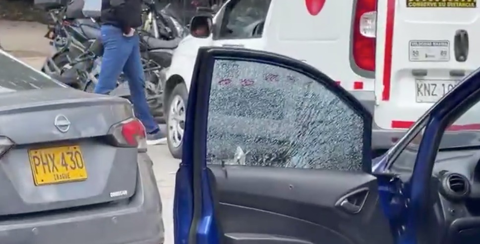 Tiroteo en el norte de Bogotá deja tres militares heridos durante operativo del Ejército 1 G3 CDuZXEAENpsu