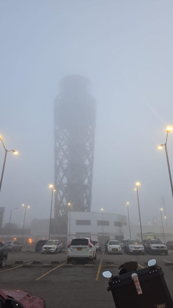 Niebla cierra temporalmente pistas de El Dorado: viajeros deben consultar con aerolíneas 1 G38PnklXUAADIUm 1