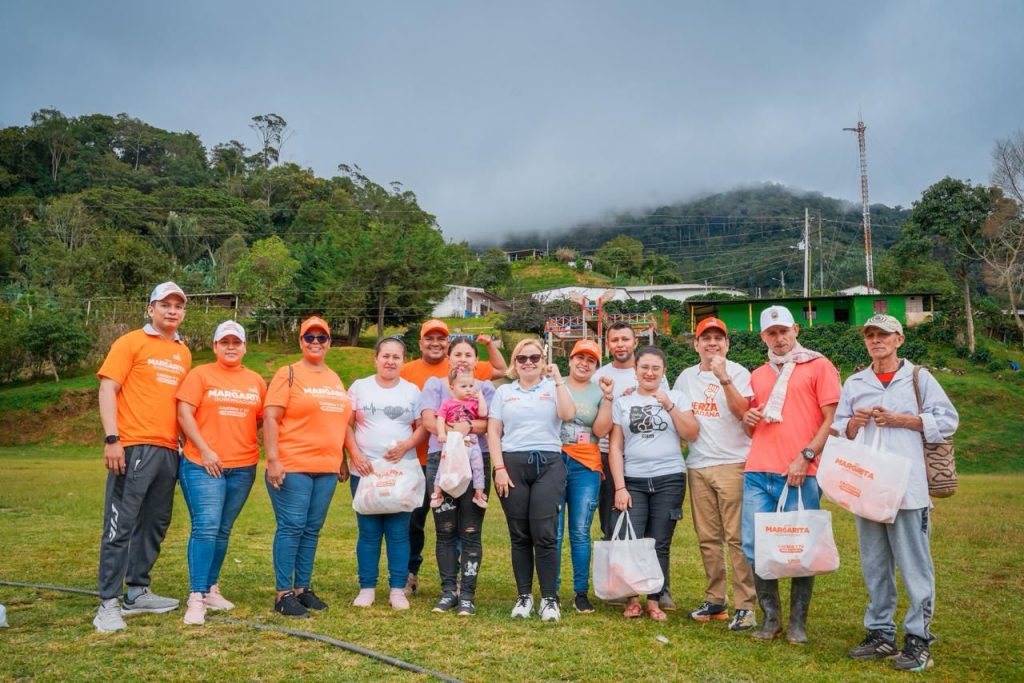 Líderes comunales de Minca y veredas de la Sierra Nevada se suman a la campaña de Margarita, la de Caicedo 1 IMG 20251026 WA1549