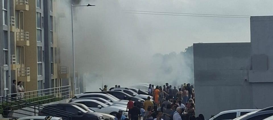 Joven sufrió quemaduras leves en incendio de apartamento en Puerta Dorada 1 Incendio Puerta Dorada 0