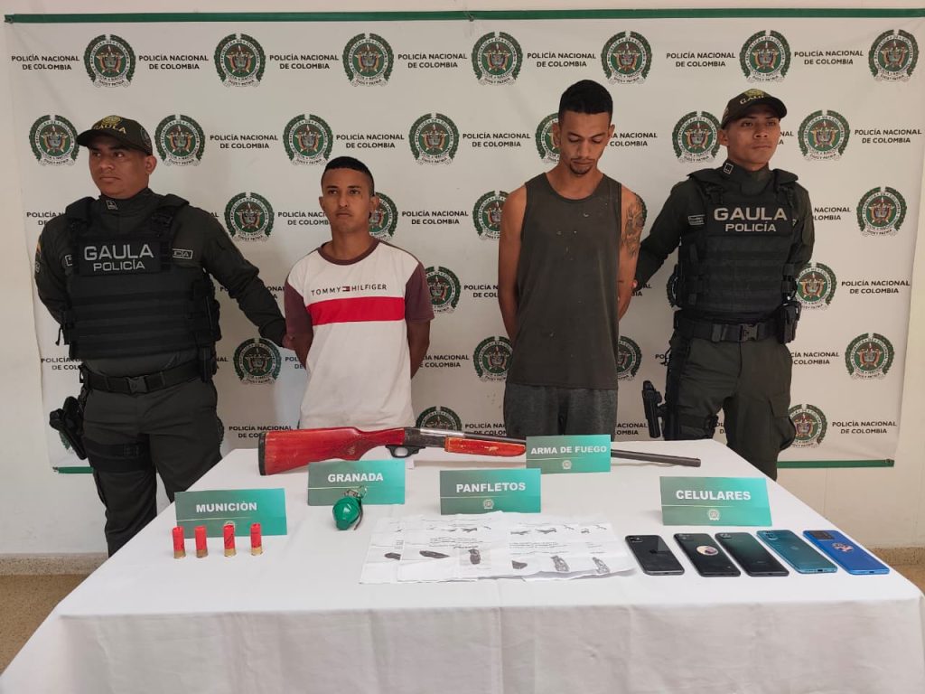 Caen dos presuntos miembros de “Los Costeños Orientales” con granada y armas en Sabanagrande 1 WhatsApp Image 2025 10 23 at 6.29.48 AM