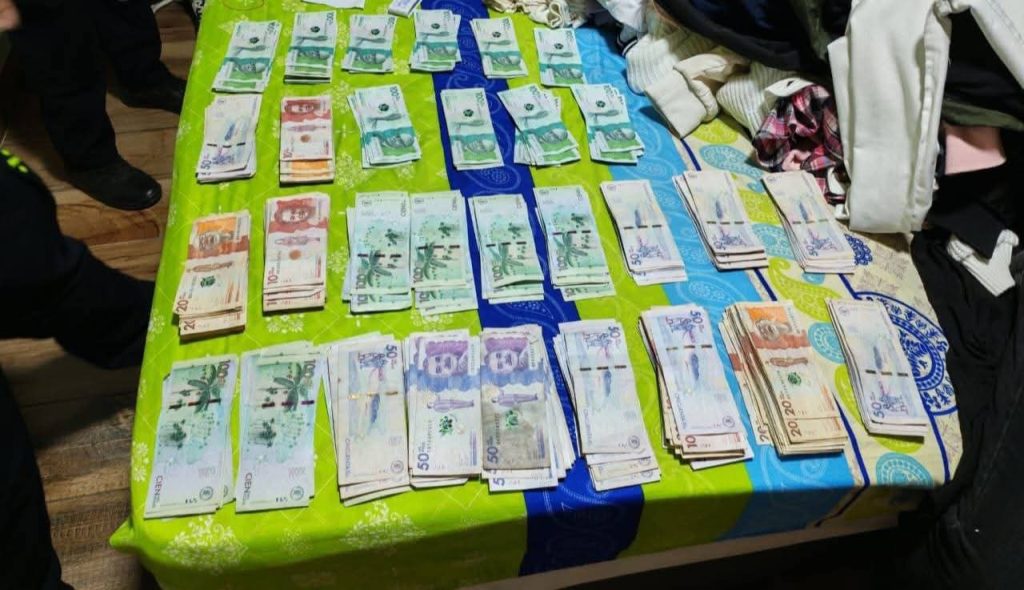 c09b89d5 75ac 45da a3de ab4825baa35c