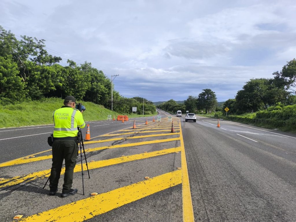 Controles reforzados en la vía al Mar garantizan la seguridad en el Puente Festivo del 12 de octubre 4 d244dd37 2ae9 433c 8abd d2a0568b652e