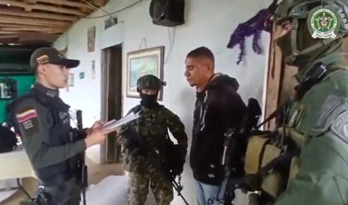 ef4e017b-830a-46c5-8c0d-6b1021a032e4