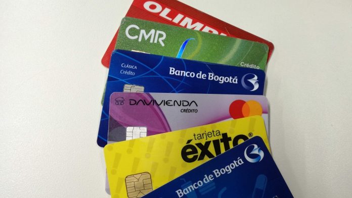 Tarjetas de crédito en Colombia — aprende a usarlas sin endeudarte