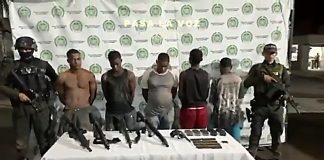 Golpe al Clan del Golfo: capturan a tres hombres y dos menores armados en Quibdó; incautan arsenal de guerra