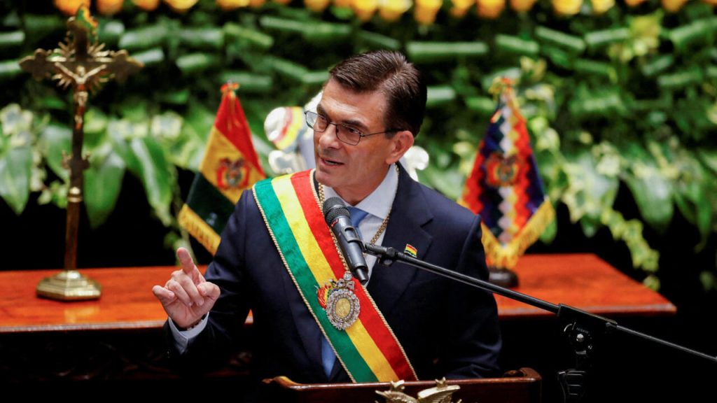 Rodrigo Paz asume la presidencia de Bolivia 1 2025 11 08T174845Z 1389012735 RC2ASHAP6T05 RTRMADP 3 BOLIVIA POLITICS INAUGURATION