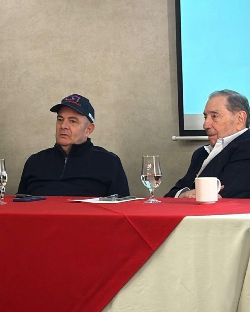 Cambio Radical se mueve: Vargas Lleras reúne a su equipo para definir listas y estrategia rumbo a 2026 1 575665564 18059073809637820 7563128768491169021 n