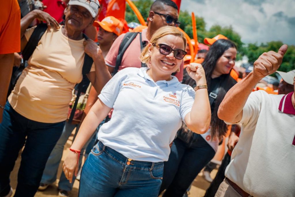 Con convicción, energía y multitudinario recibimiento, Pedraza respalda a Margarita Guerra como la próxima gobernadora del Magdalena 3 77e17300 465f 4f3a bd51 f0ecf152914a