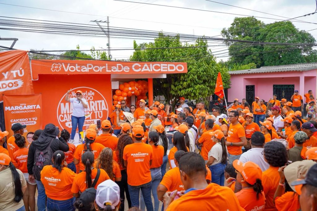Algarrobo denuncia la compra de votos en el municipio y respalda a Margarita Guerra como próxima gobernadora 6 IMG 20251110 WA0803