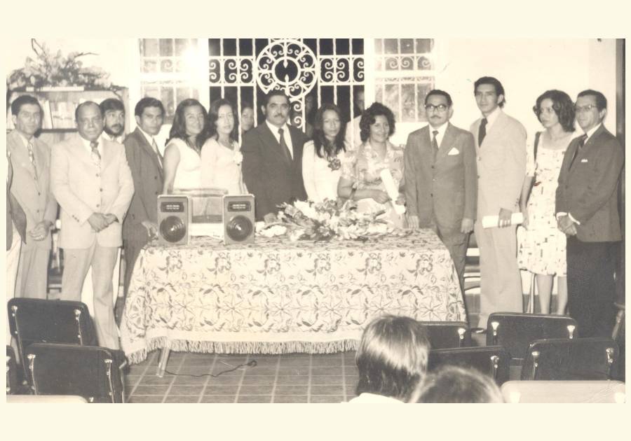 Unisimón celebra 53 años: expansión histórica, nueva sede en Puerto Colombia y más de 130 programas vigentes 4 Primera promocion de sociologos