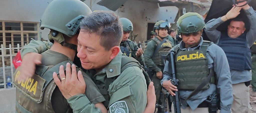 El general William Rincon Zambrano durante una visita a Buenos Aires Cauca 0