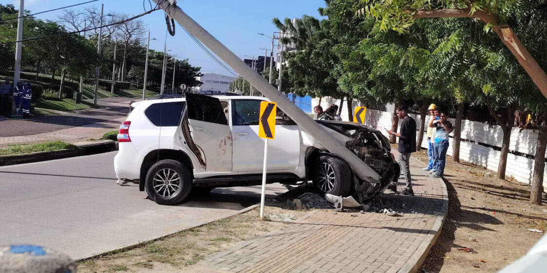Tras ataque sicarial muere conductor y dejan herido a copiloto en Miramar, norte de Barranquilla 2 PhotoCollage 20251205 091607978 1122x561 1