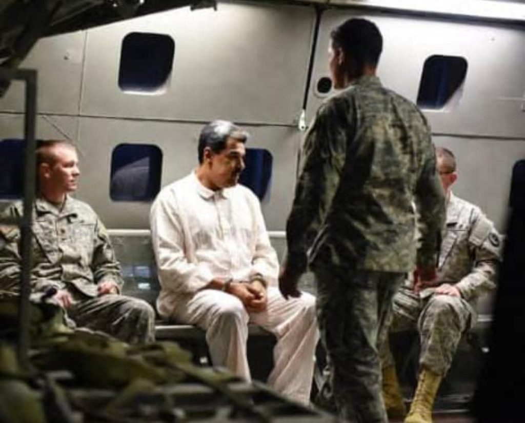 Esta es la primera imagen de Nicolás Maduro tras ser capturado por Estados Unidos 1 377e6838 1b2f 40f9 8c68 0718b6a333da