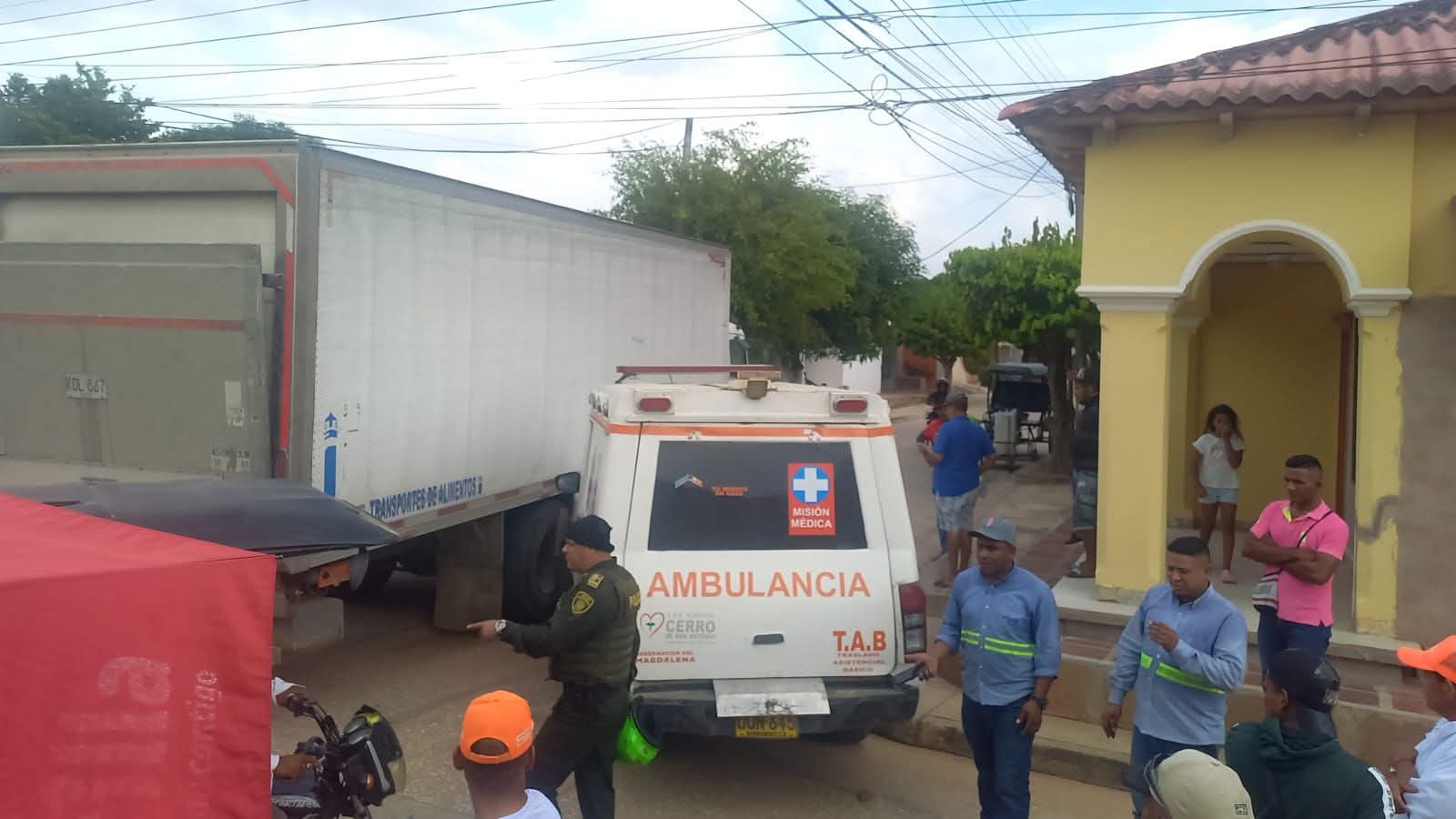 Accidente de tránsito en Pivijay involucra ambulancia y camión de D1 4 9f515ade 09b5 47f6 a85f caee1bf017da