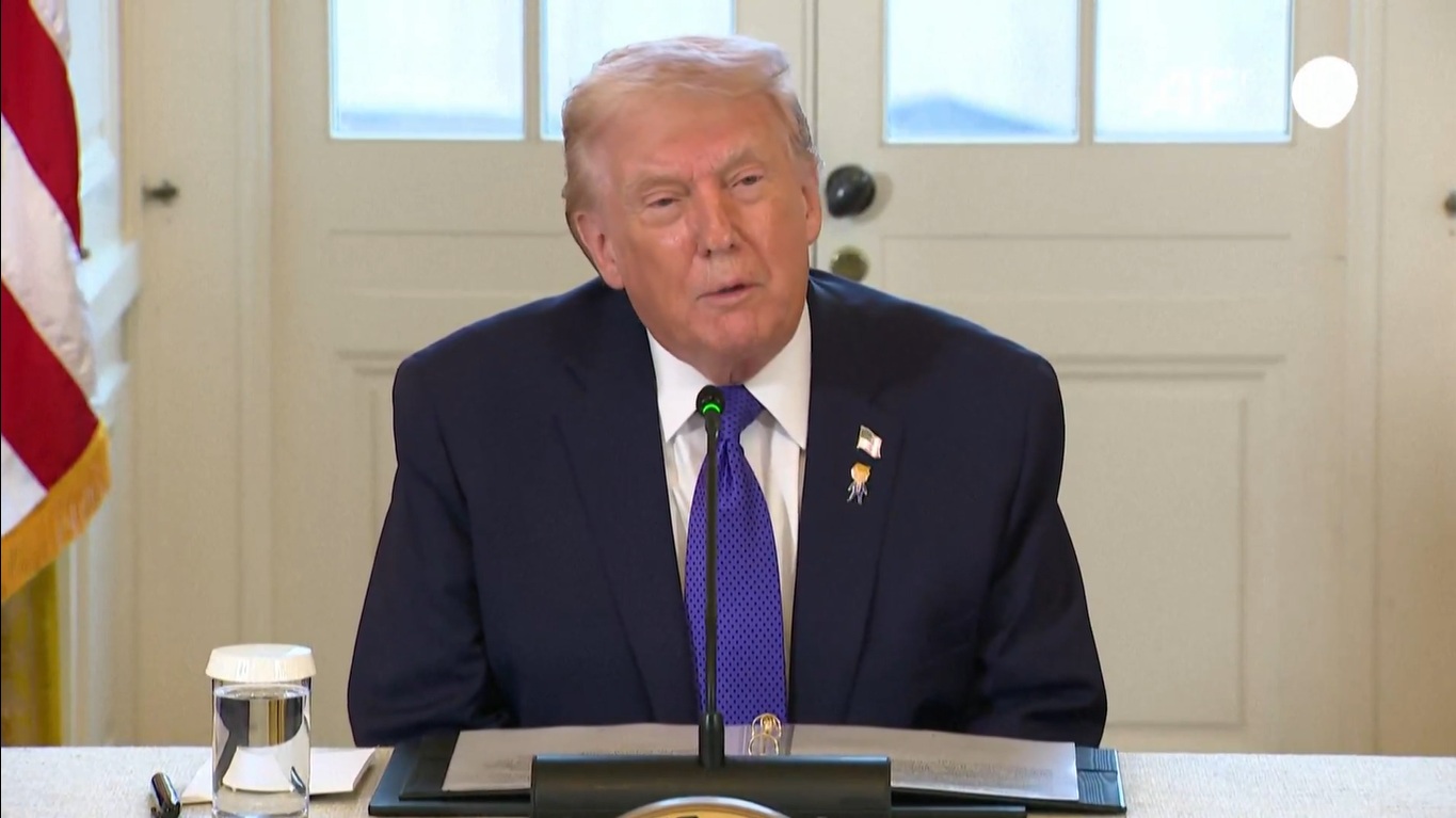 Trump afirma que EE. UU. decidirá qué petroleras entrarán a Venezuela y promoverá inversiones por más de $100.000 millones 1 G O5W8RWQAA7eb7 12