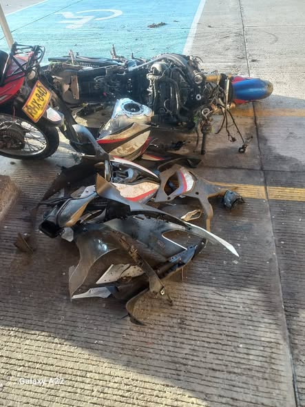 Motociclista muere en accidente en la Vía al Mar; vehículo quedó en pérdida total 2 628223951 1214429947549675 3578717701397113001 n