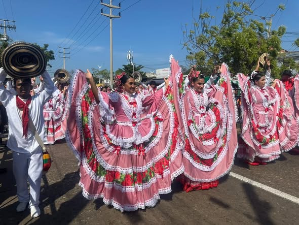 ¡Un solo Carnaval, mil emociones en Barranquilla! 4 634231668 1341623908010381 4896121050598566069 n
