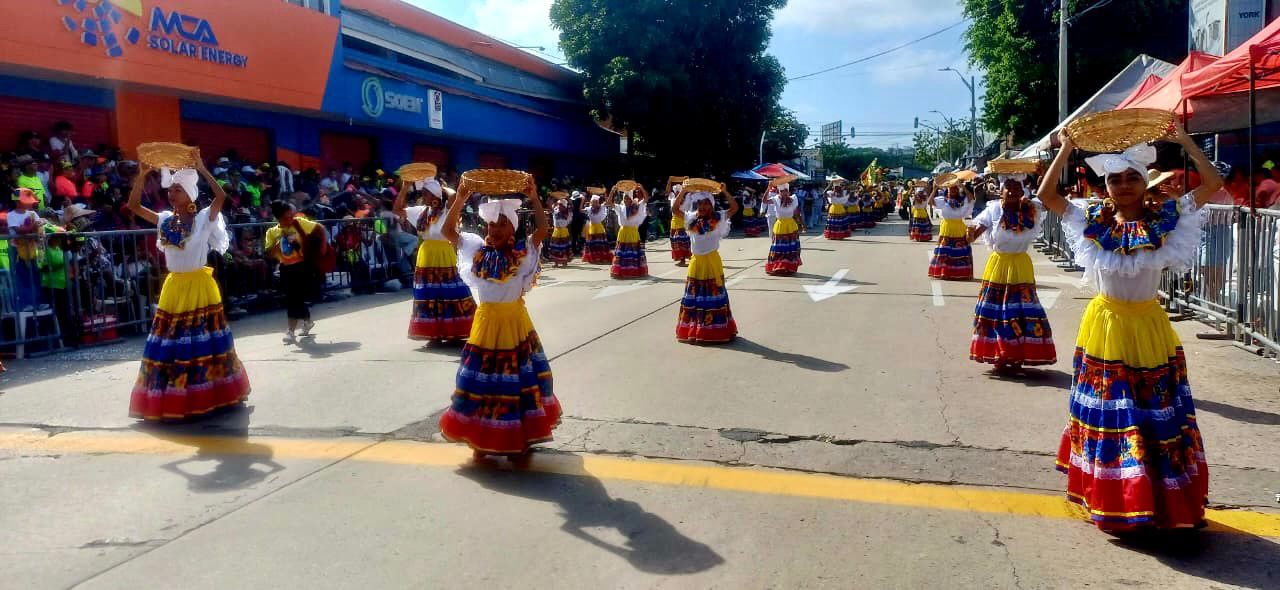 ¡Un solo Carnaval, mil emociones en Barranquilla! 8 635280477 1341623891343716 9145492529440595884 n